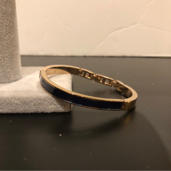 Anne Klein Bracelet,  gold tone w/ navy blue enamel, foldover clasp, extra link - Picture 2 of 13